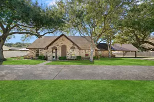 1412 Briar Ln, Wharton, TX 77488 - Photo 1