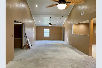 903 W 8th Street, Freeport, TX 77541 - Photo 5