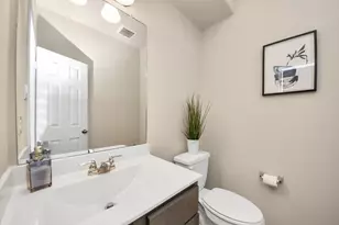 8402 Northern Pintail Dr, Houston, TX 77049 - Photo 39