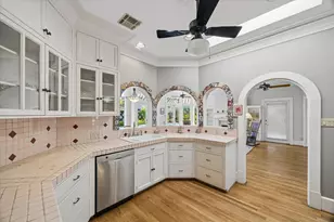220 Westmoreland St, Houston, TX 77006 - Photo 19
