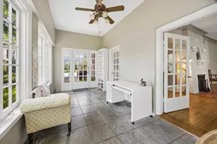 220 Westmoreland St, Houston, TX 77006 - Photo 11