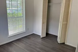 9330 Tooley Dr, Houston, TX 77031 - Photo 3