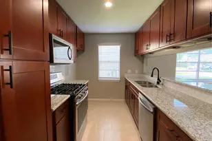 1010 Western Hills Dr, Katy, TX 77450 - Photo 7