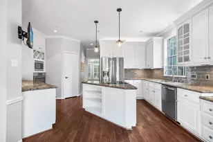 11 Winrock Pl, The Woodlands, TX 77382 - Photo 23