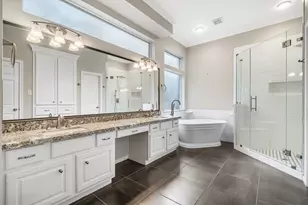 11 Winrock Pl, The Woodlands, TX 77382 - Photo 1