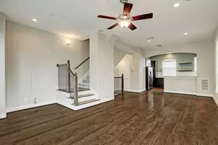 2110 Shearn St, Houston, TX 77007 - Photo 9