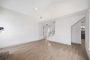 2606 Nantucket Dr, Houston, TX 77057 - Photo 11