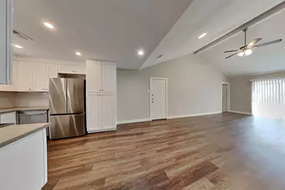 16 W Bigelow Oak Court, The Woodlands, TX 77381 - Photo 13