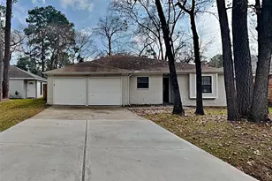 16 W Bigelow Oak Ct, The Woodlands, TX 77381 - Photo 1