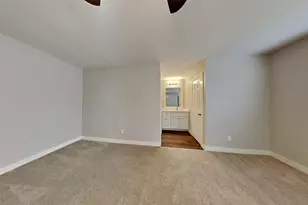 16 W Bigelow Oak Ct, The Woodlands, TX 77381 - Photo 3