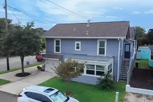 2124 35th St, Galveston, TX 77550 - Photo 3