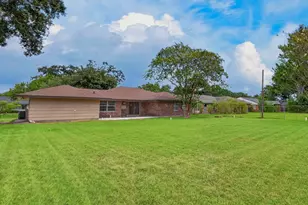 5027 Creekbend Dr, Houston, TX 77035 - Photo 5