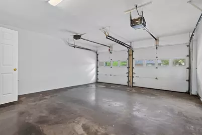 5027 Creekbend Drive, Houston, TX 77035 - Photo 17