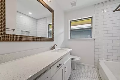 5027 Creekbend Drive, Houston, TX 77035 - Photo 13