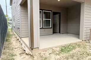 7034 Smilax St, Houston, TX 77088 - Photo 15