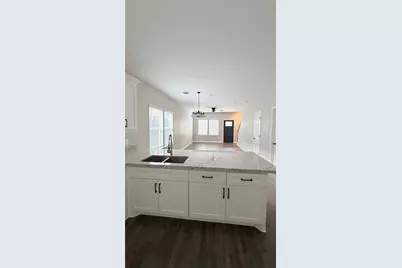 7034 Smilax Street #B, Houston, TX 77088 - Photo 9