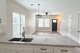 7034 Smilax St, Houston, TX 77088 - Photo 9