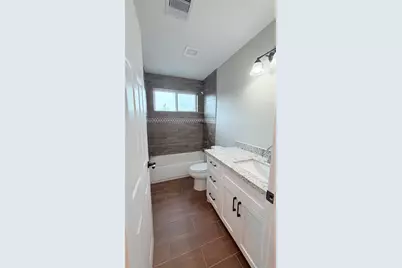 7034 Smilax Street #B, Houston, TX 77088 - Photo 3