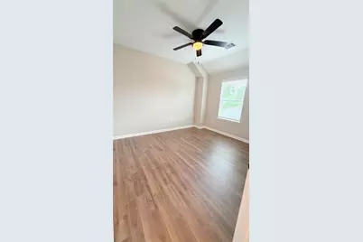 7034 Smilax Street #B, Houston, TX 77088 - Photo 5