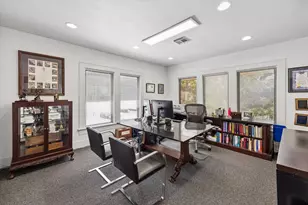 1601 Westheimer Rd, Houston, TX 77006 - Photo 3