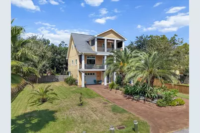 808 Elm Road, Clear Lake Shores, TX 77565 - Photo 3