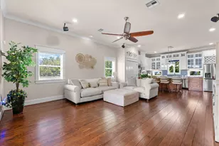 808 Elm Rd, Clear Lake Shores, TX 77565 - Photo 9