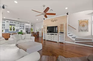 808 Elm Rd, Clear Lake Shores, TX 77565 - Photo 11