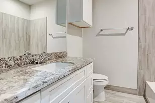 4425 Clover St, Houston, TX 77051 - Photo 11