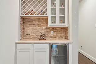 239 W 27th St, Houston, TX 77008 - Photo 27