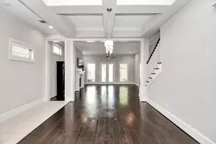 239 W 27th St, Houston, TX 77008 - Photo 5