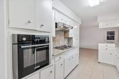 2303 Willowby, Houston, TX 77008 - Photo 9