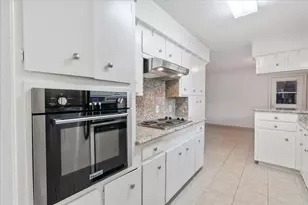 2303 Willowby, Houston, TX 77008 - Photo 9