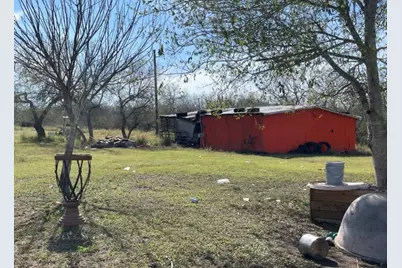 249 E County Rd, Kingsville, TX 78363 - Photo 3