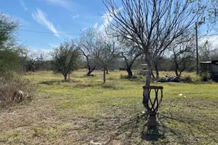 249 E County Rd, Kingsville, TX 78363 - Photo 5