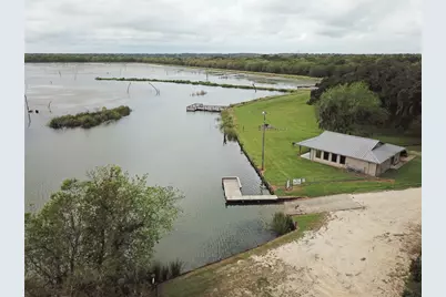 1120 Frontier Trail, Angleton, TX 77515 - Photo 3