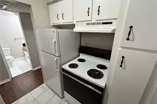 1420 Hawthorne St, Houston, TX 77006 - Photo 9