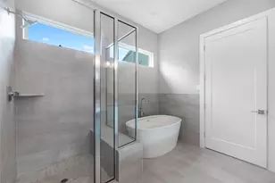 5823 Fairdale Ln, Houston, TX 77057 - Photo 21