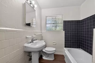 7822 Belbay Street, Houston, TX 77033 - Photo 17