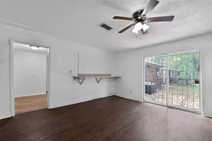 7822 Belbay St, Houston, TX 77033 - Photo 11