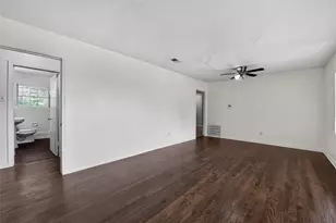 7822 Belbay St, Houston, TX 77033 - Photo 5