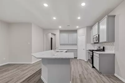 2119 Spring Hollow Drive, Baytown, TX 77521 - Photo 15