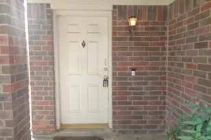 810 Oak W Dr, Houston, TX 77073 - Photo 3