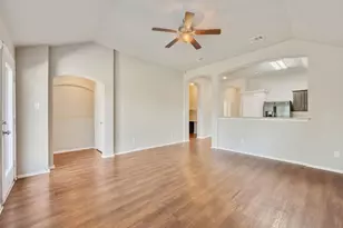 604 Heritage Dr, Navasota, TX 77868 - Photo 3