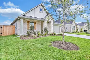 225 Magnolia Laurel Dr, Alvin, TX 77511 - Photo 3