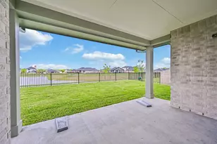 225 Magnolia Laurel Dr, Alvin, TX 77511 - Photo 31