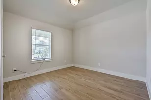 225 Magnolia Laurel Dr, Alvin, TX 77511 - Photo 27