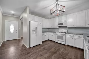 103 Moonspinner, Conroe, TX 77356 - Photo 3