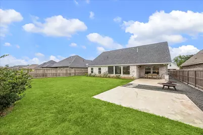 111 Creekside Lane, Lake Jackson, TX 77566 - Photo 35