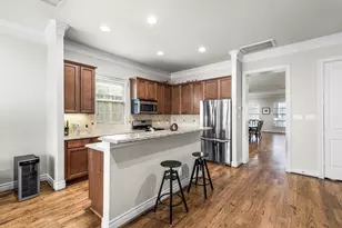 821 W 26th St, Houston, TX 77008 - Photo 11