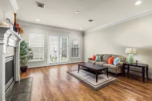 821 W 26th St, Houston, TX 77008 - Photo 7